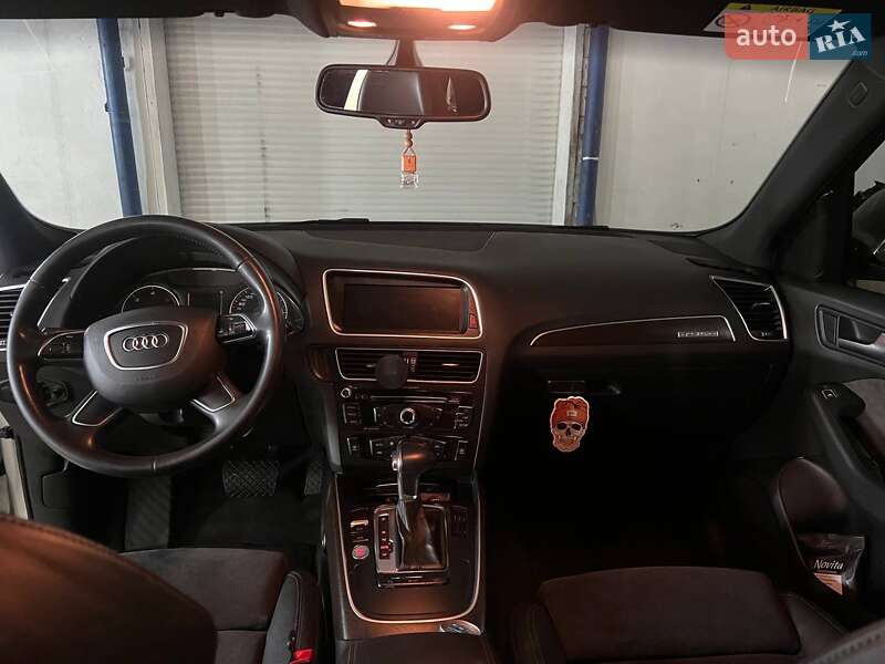 Внедорожник / Кроссовер Audi Q5 2015 в Ивано-Франковске