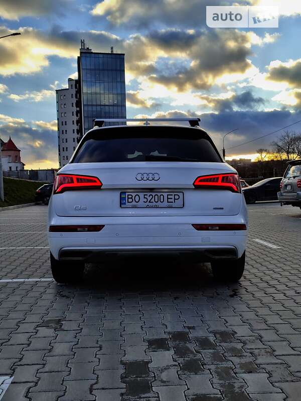 Внедорожник / Кроссовер Audi Q5 2018 в Тернополе