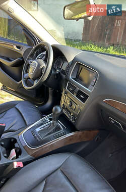 Внедорожник / Кроссовер Audi Q5 2010 в 