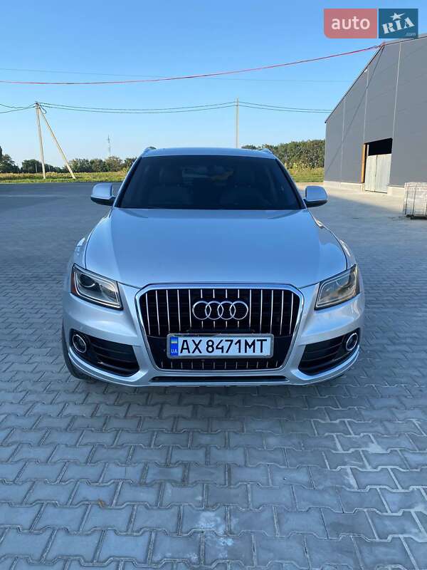 Внедорожник / Кроссовер Audi Q5 2012 в 
