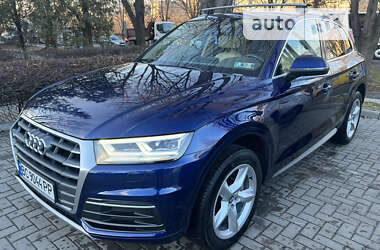 Внедорожник / Кроссовер Audi Q5 2016 в 