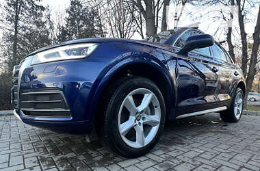 Внедорожник / Кроссовер Audi Q5 2016 в 