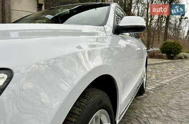Внедорожник / Кроссовер Audi Q5 2013 в 