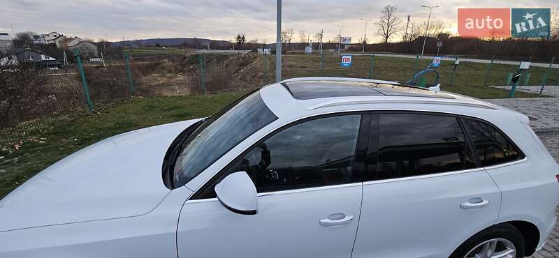 Позашляховик / Кросовер Audi Q5 2014 в Золочеві