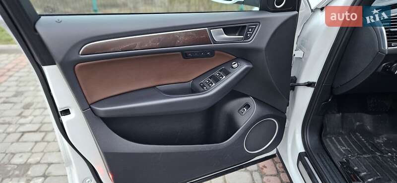 Позашляховик / Кросовер Audi Q5 2014 в Золочеві