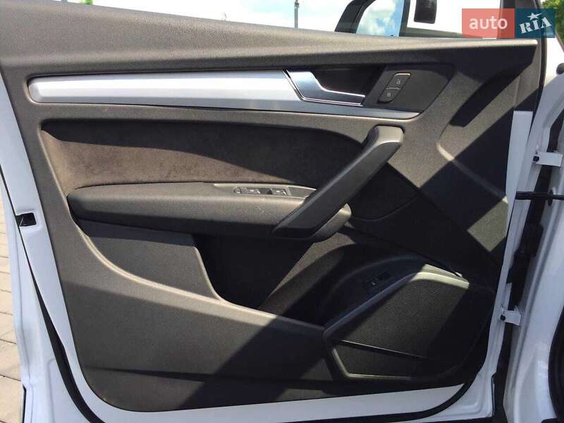Внедорожник / Кроссовер Audi Q5 2018 в Киеве