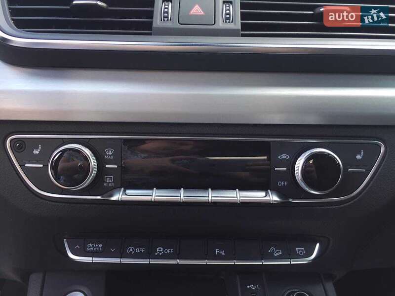 Внедорожник / Кроссовер Audi Q5 2018 в Киеве