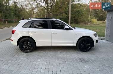 Внедорожник / Кроссовер Audi Q5 2010 в Днепре