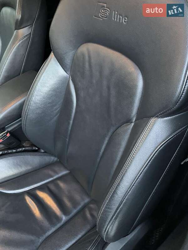 Внедорожник / Кроссовер Audi Q5 2010 в Днепре