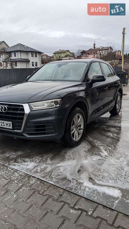 Внедорожник / Кроссовер Audi Q5 2019 в Хмельницком
