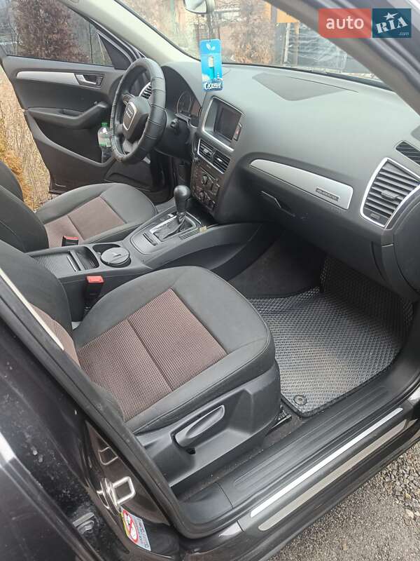Внедорожник / Кроссовер Audi Q5 2009 в Виннице