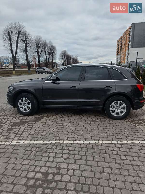 Внедорожник / Кроссовер Audi Q5 2009 в Виннице