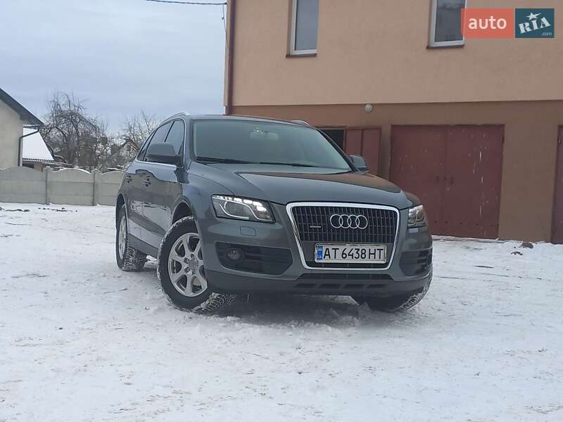 Внедорожник / Кроссовер Audi Q5 2011 в Киеве