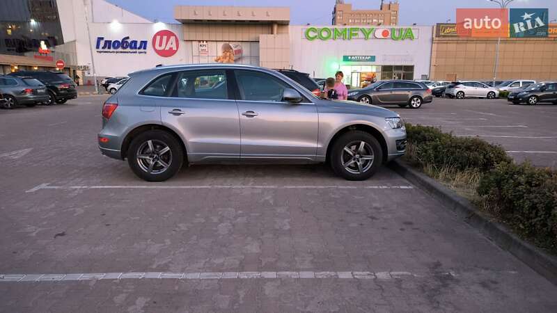 Позашляховик / Кросовер Audi Q5 2008 в Житомирі