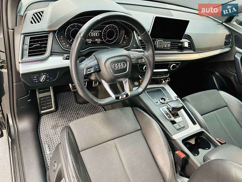 Внедорожник / Кроссовер Audi Q5 2019 в Луцке