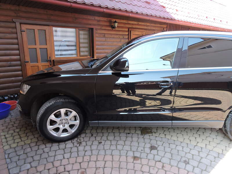 Внедорожник / Кроссовер Audi Q5 2012 в Тячеве