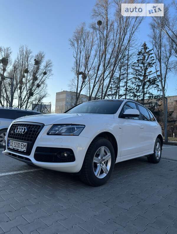 Внедорожник / Кроссовер Audi Q5 2011 в Черновцах
