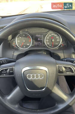 Внедорожник / Кроссовер Audi Q5 2009 в 