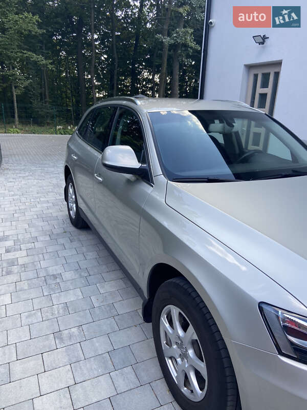 Внедорожник / Кроссовер Audi Q5 2014 в Хмельницком