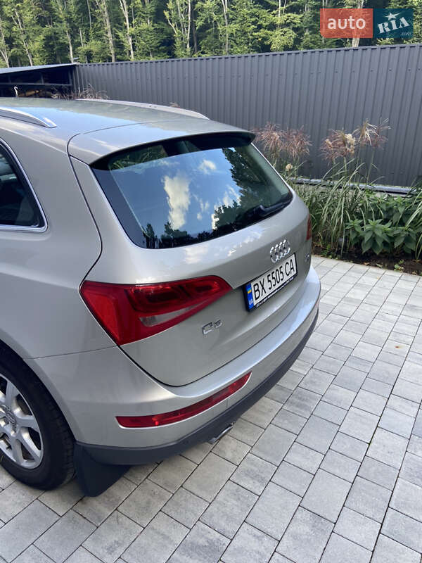 Внедорожник / Кроссовер Audi Q5 2014 в Хмельницком