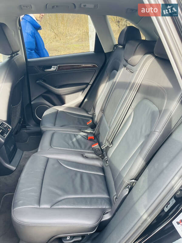 Позашляховик / Кросовер Audi Q5 2015 в Львові