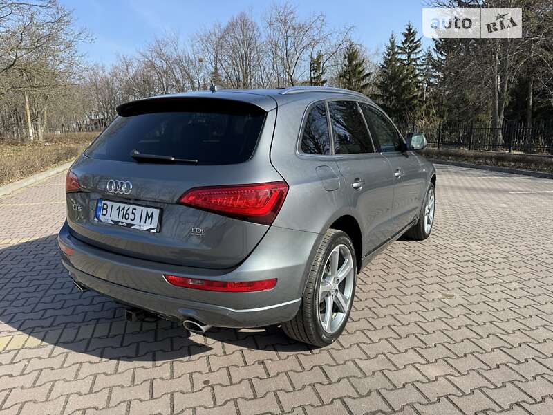 Внедорожник / Кроссовер Audi Q5 2013 в Миргороде