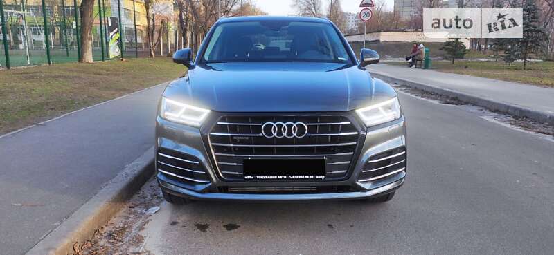 Внедорожник / Кроссовер Audi Q5 2019 в 