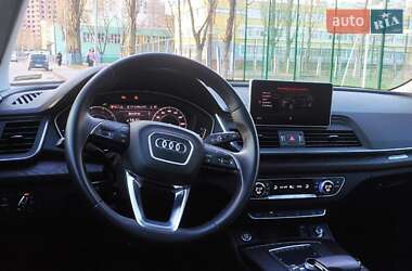 Внедорожник / Кроссовер Audi Q5 2019 в Киеве