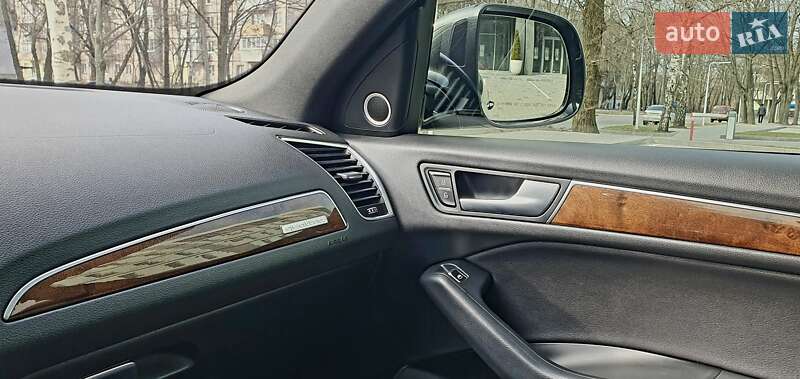 Внедорожник / Кроссовер Audi Q5 2016 в Днепре