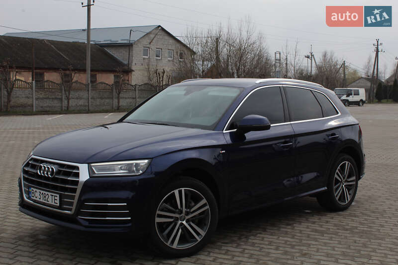 Позашляховик / Кросовер Audi Q5 2017 в Львові