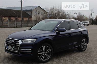 Позашляховик / Кросовер Audi Q5 2017 в Львові