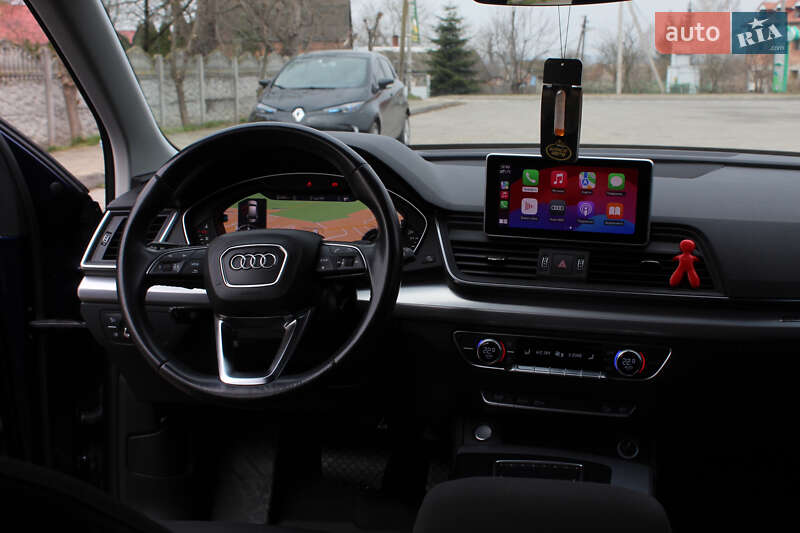 Позашляховик / Кросовер Audi Q5 2017 в Львові