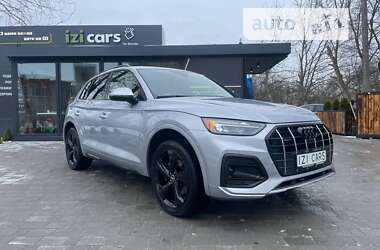 Позашляховик / Кросовер Audi Q5 2021 в 