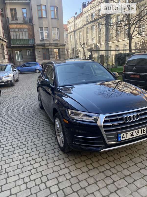 Внедорожник / Кроссовер Audi Q5 2018 в Ивано-Франковске
