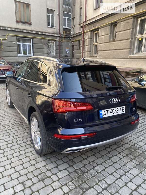 Внедорожник / Кроссовер Audi Q5 2018 в Ивано-Франковске