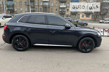 Позашляховик / Кросовер Audi Q5 2018 в Києві
