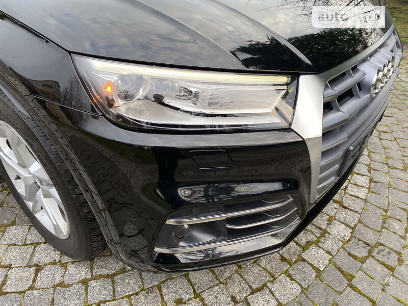 Внедорожник / Кроссовер Audi Q5 2019 в Львове
