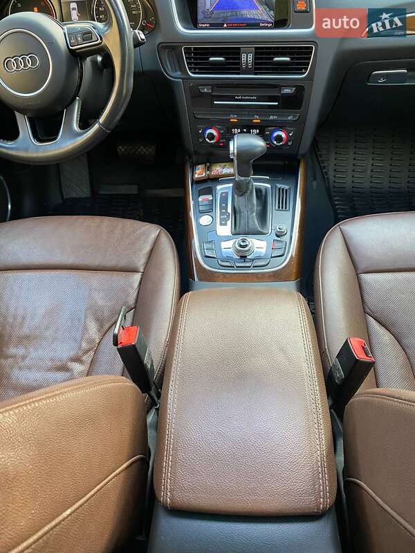 Внедорожник / Кроссовер Audi Q5 2014 в Ровно