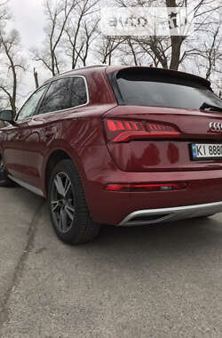 Позашляховик / Кросовер Audi Q5 2017 в Києві