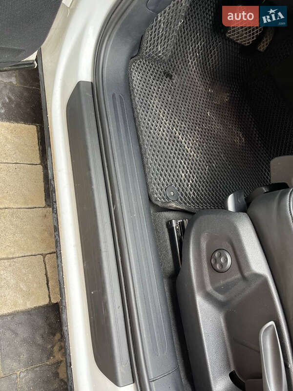 Внедорожник / Кроссовер Audi Q5 2015 в Львове фото 12 Внедорожник / Кроссовер Audi Q5 2015 в Львове