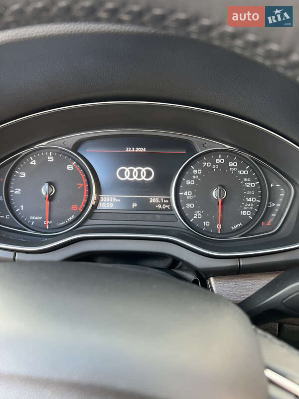 Позашляховик / Кросовер Audi Q5 2020 в Хмільнику