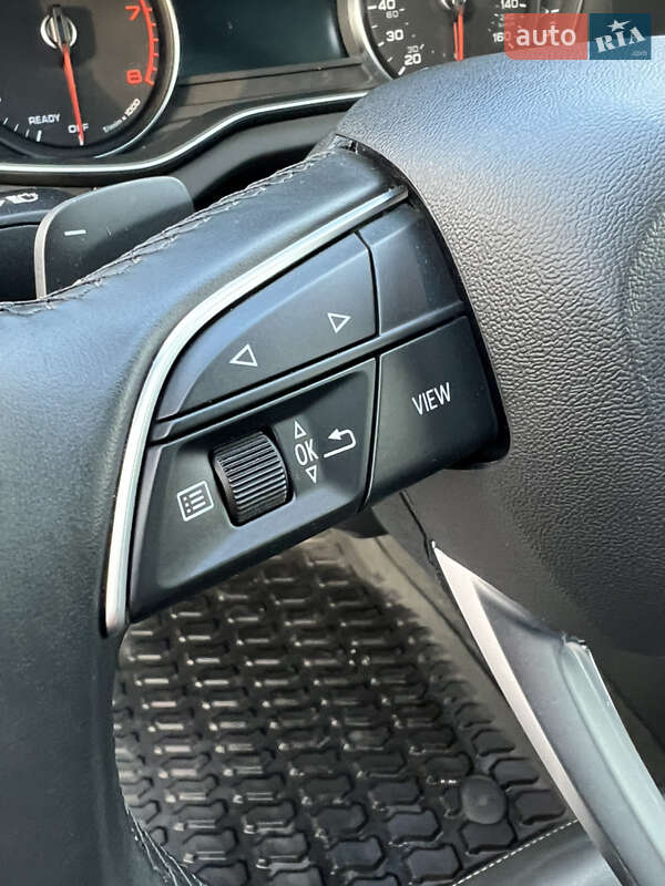 Позашляховик / Кросовер Audi Q5 2020 в Хмільнику