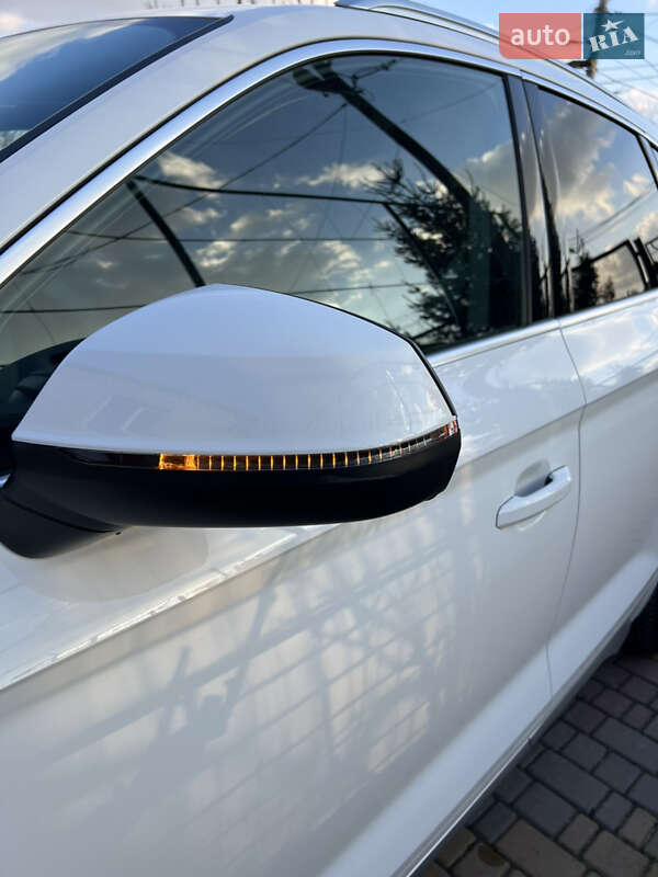 Позашляховик / Кросовер Audi Q5 2020 в Хмільнику