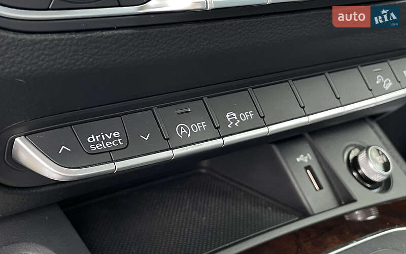 Внедорожник / Кроссовер Audi Q5 2019 в Стрые