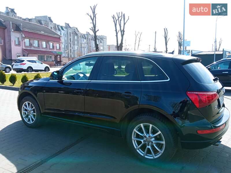Внедорожник / Кроссовер Audi Q5 2011 в Шептицькому
