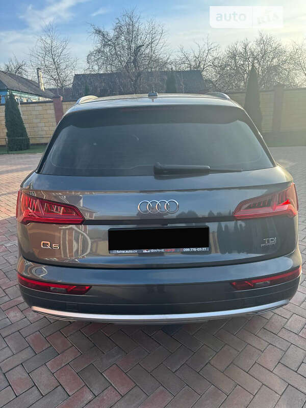 Внедорожник / Кроссовер Audi Q5 2017 в Харькове