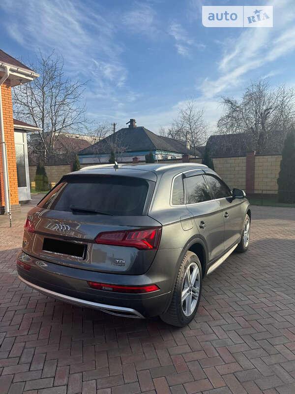 Внедорожник / Кроссовер Audi Q5 2017 в Харькове