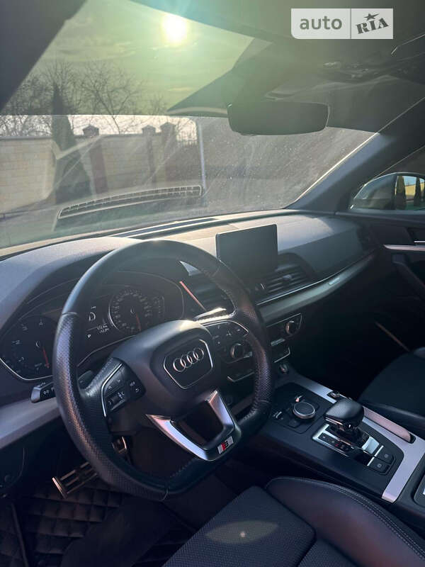 Внедорожник / Кроссовер Audi Q5 2017 в Харькове