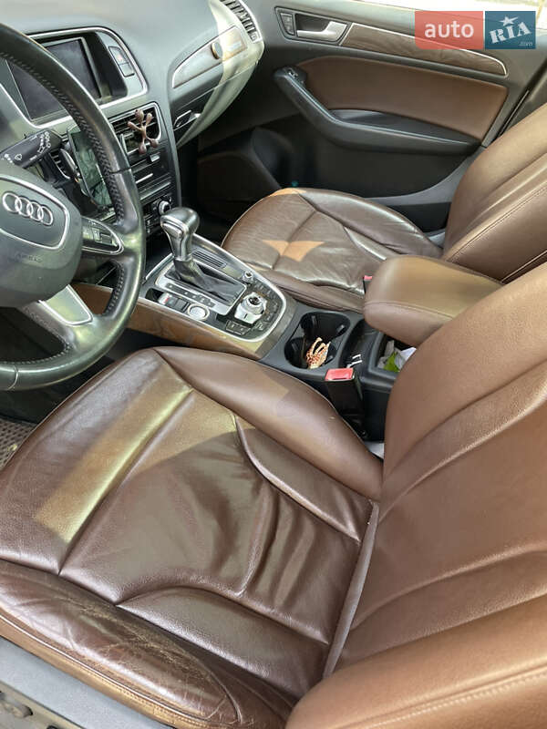 Позашляховик / Кросовер Audi Q5 2013 в Глобиному