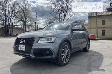 Внедорожник / Кроссовер Audi Q5 2015 в Каменском